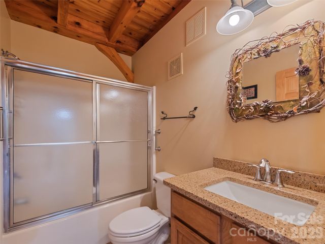 48 Hawks Lift Drive, Waynesville, NC 28786