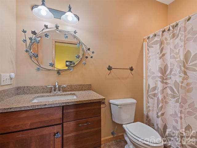 48 Hawks Lift Drive, Waynesville, NC 28786