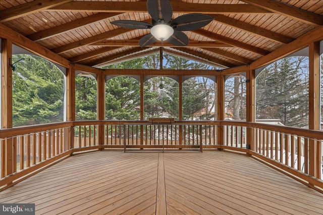 9212 ZACHARY CT, Manassas Park, VA 20111