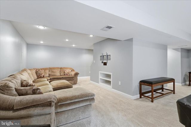 9212 ZACHARY CT, Manassas Park, VA 20111