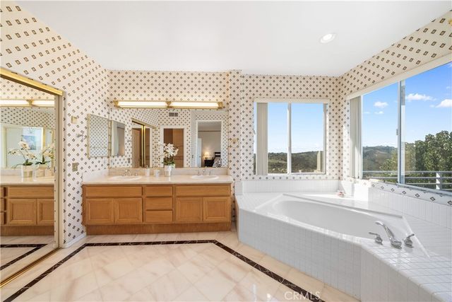 18383 Vantage Pointe, Rowland Heights, CA 91748