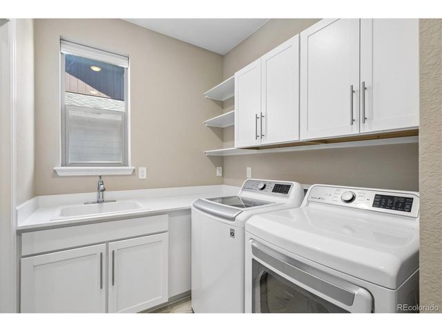 7911 Blue River Ave, Littleton, CO 80125