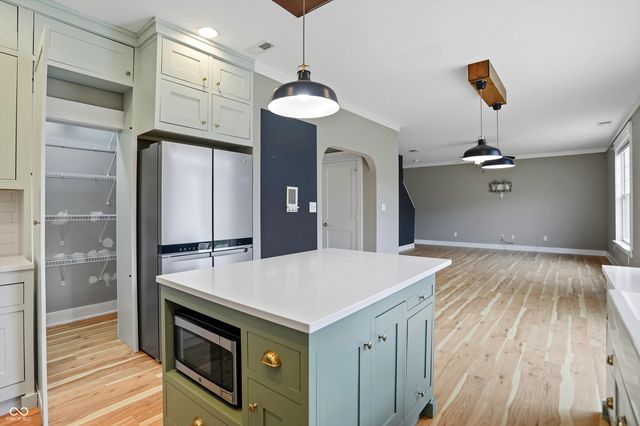 12438 Hawks Landing Drive, Fishers, IN 46037