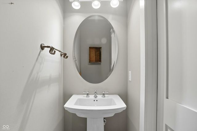 12438 Hawks Landing Drive, Fishers, IN 46037