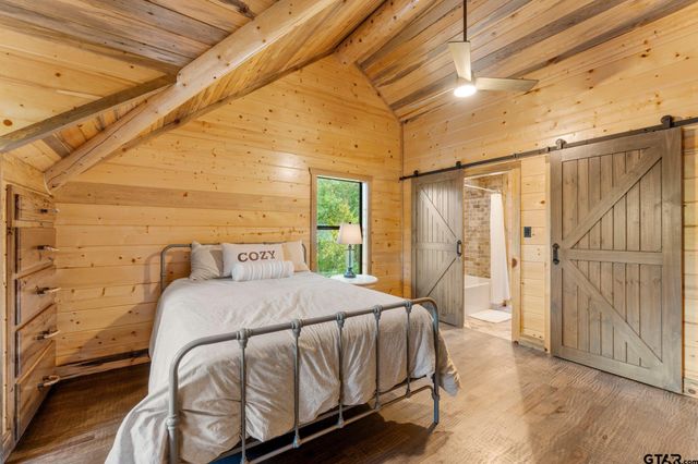 1625 Canadian Dr, Scroggins, TX 75480