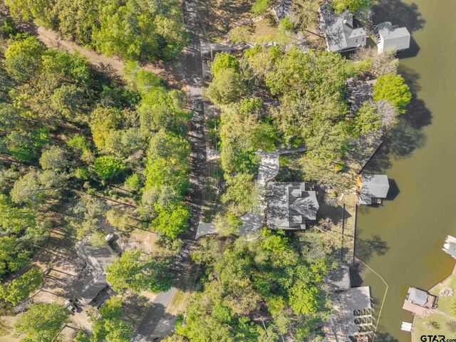 1625 Canadian Dr, Scroggins, TX 75480