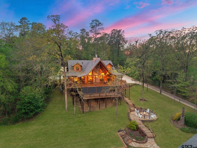 1625 Canadian Dr, Scroggins, TX 75480