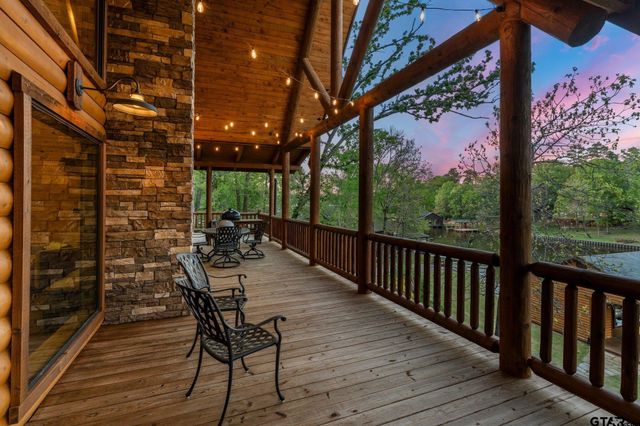 1625 Canadian Dr, Scroggins, TX 75480