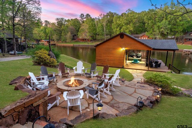 1625 Canadian Dr, Scroggins, TX 75480