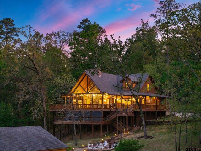 1625 Canadian Dr, Scroggins, TX 75480