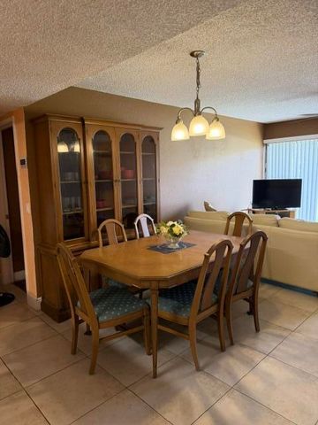 1480 WINDORAH Way B, West Palm Beach, FL 33411