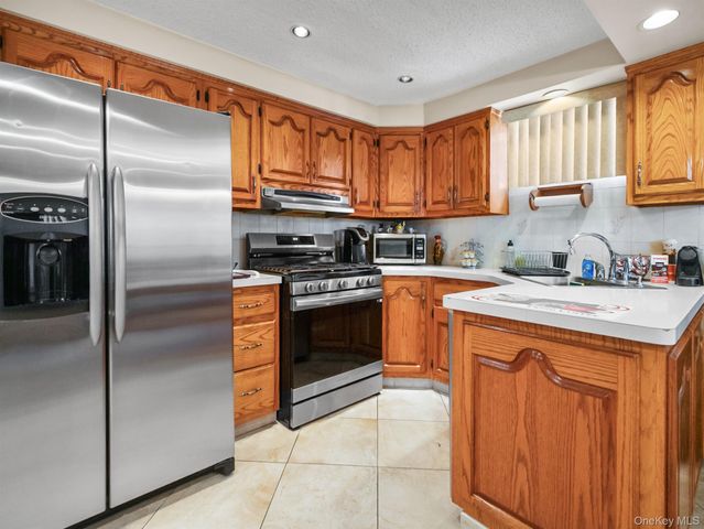 13818 Redding Street, Ozone Park, NY 11417