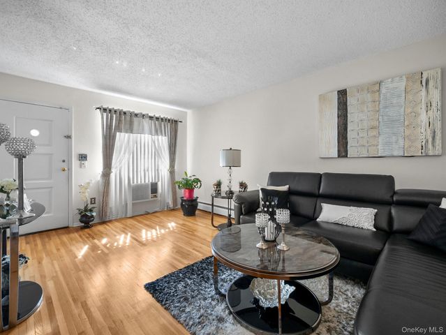 13818 Redding Street, Ozone Park, NY 11417