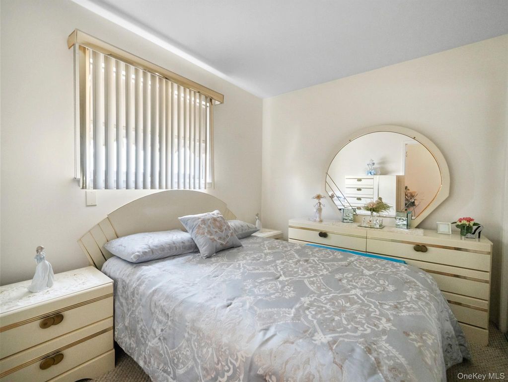 13818 Redding Street, Ozone Park, NY 11417 — photo 5