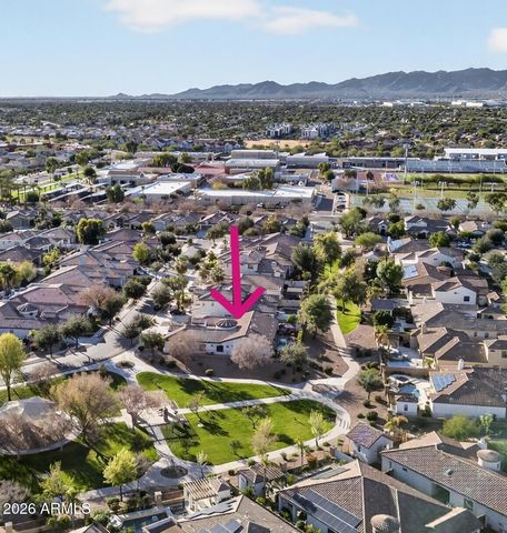 898 W GROVE Street, Litchfield Park, AZ 85340