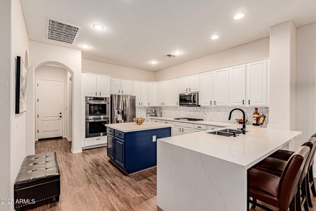 898 W GROVE Street, Litchfield Park, AZ 85340