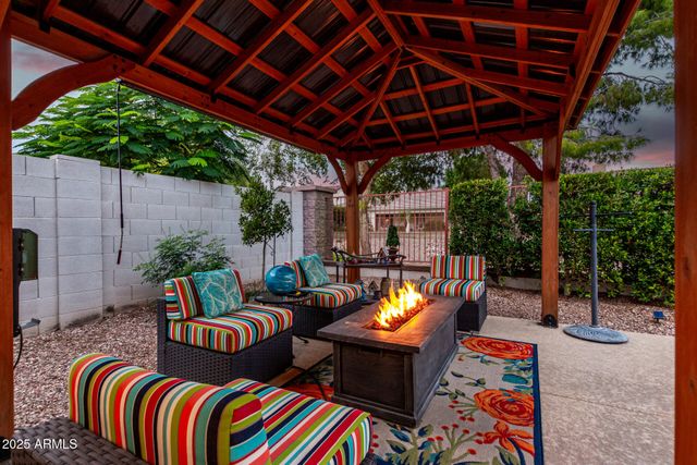 898 W GROVE Street, Litchfield Park, AZ 85340