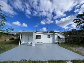 2601 SW 5th St, Fort Lauderdale, FL 33312