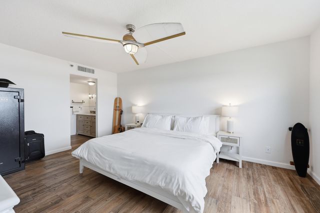 1648 Jupiter Cove Drive 411, Jupiter, FL 33469