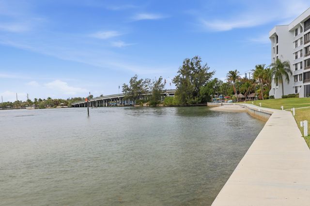 1648 Jupiter Cove Drive 411, Jupiter, FL 33469