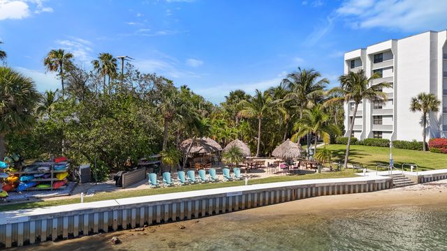 1648 Jupiter Cove Drive 411, Jupiter, FL 33469