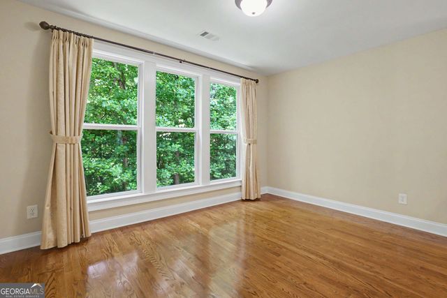 1622 Rivergreen Bend SE 26, Atlanta, GA 30339