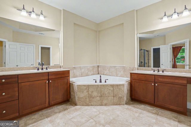 1622 Rivergreen Bend SE 26, Atlanta, GA 30339