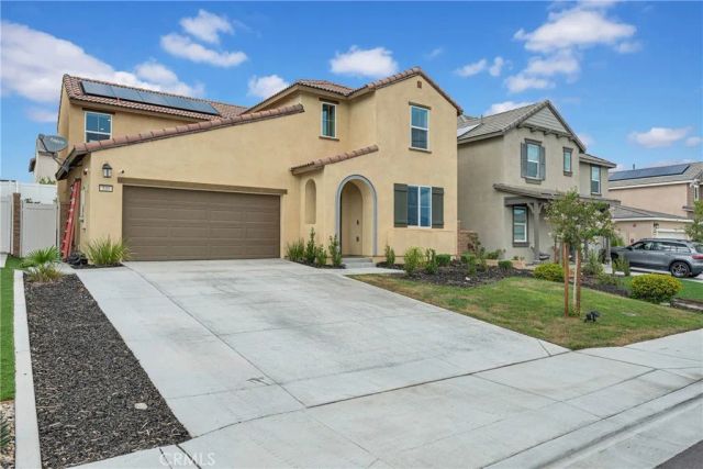 530 Cumberland Road, Rialto, CA 92377
