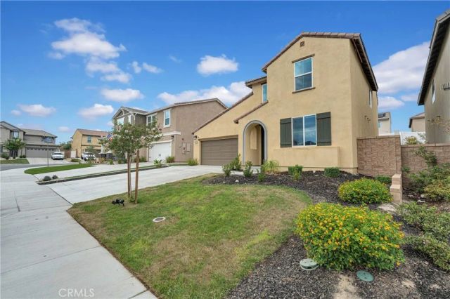 530 Cumberland Road, Rialto, CA 92377