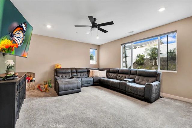 530 Cumberland Road, Rialto, CA 92377