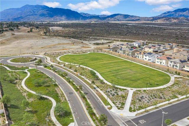 530 Cumberland Road, Rialto, CA 92377
