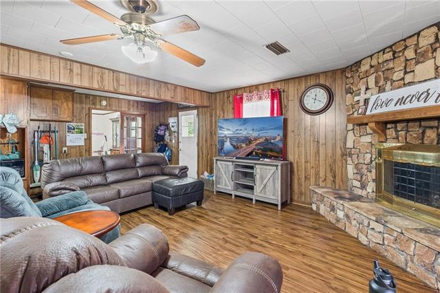 5751 Howells Ferry Road, Mobile, AL 36618