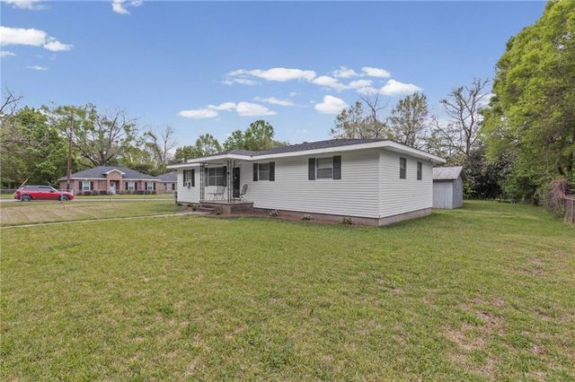 5751 Howells Ferry Road, Mobile, AL 36618