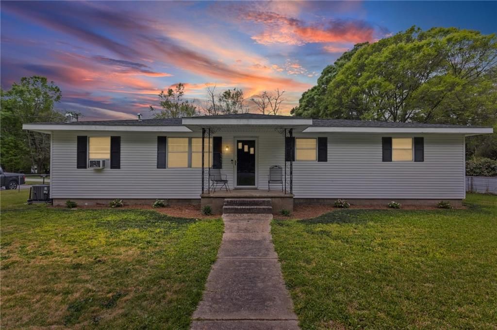 5751 Howells Ferry Road, Mobile, AL 36618