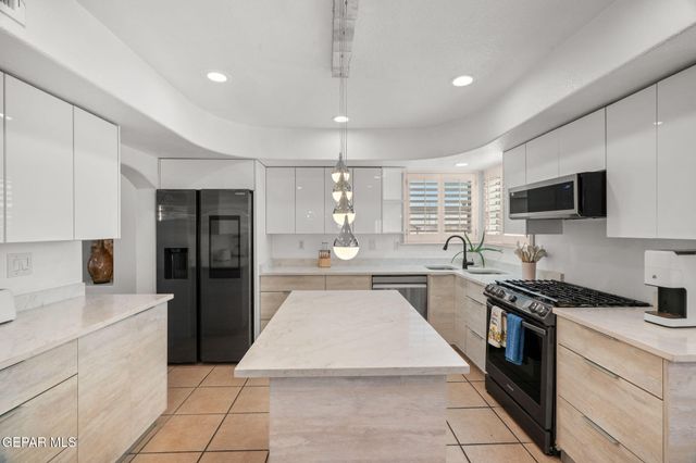 3660 TIERRA INCA Drive, El Paso, TX 79938