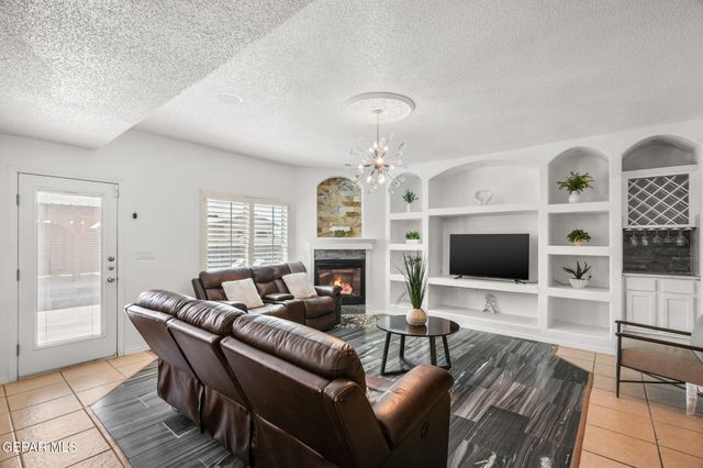 3660 TIERRA INCA Drive, El Paso, TX 79938