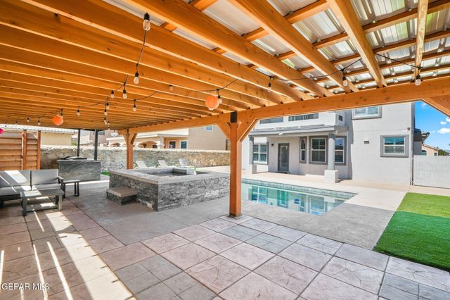 3660 TIERRA INCA Drive, El Paso, TX 79938