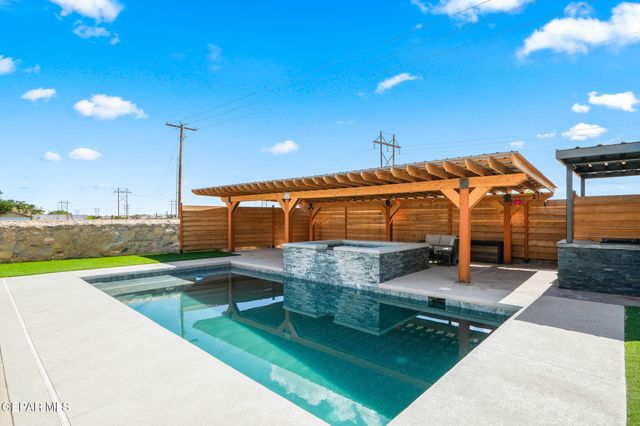 3660 TIERRA INCA Drive, El Paso, TX 79938
