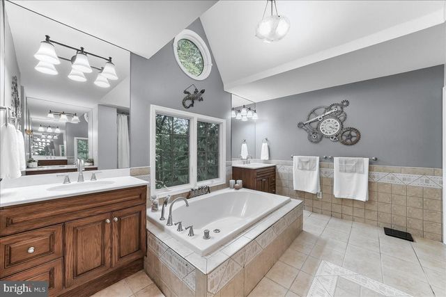 686 LIMEHOUSE RD, Wayne, PA 19087