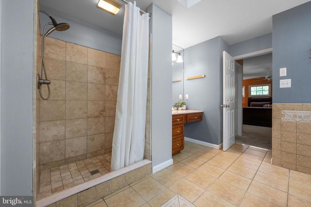 686 LIMEHOUSE RD, Wayne, PA 19087