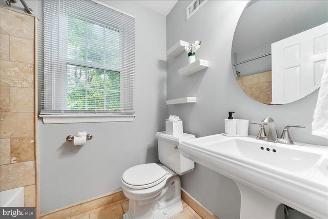 686 LIMEHOUSE RD, Wayne, PA 19087