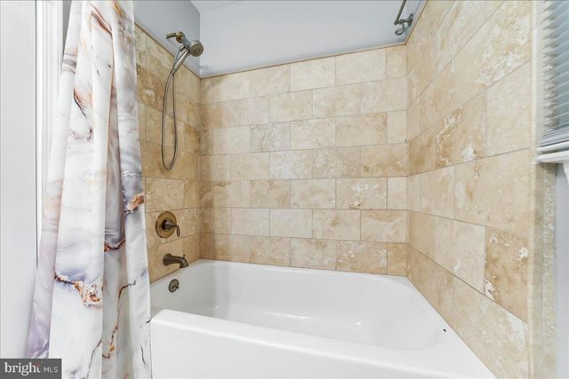 686 LIMEHOUSE RD, Wayne, PA 19087