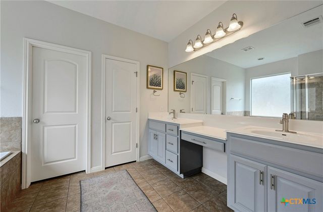 130 Farm House Road, San Marcos, TX 78666