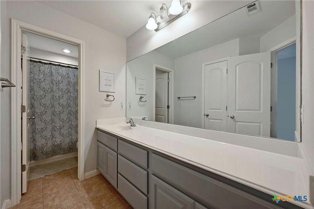 130 Farm House Road, San Marcos, TX 78666