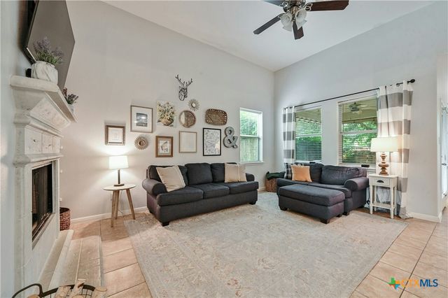 130 Farm House Road, San Marcos, TX 78666
