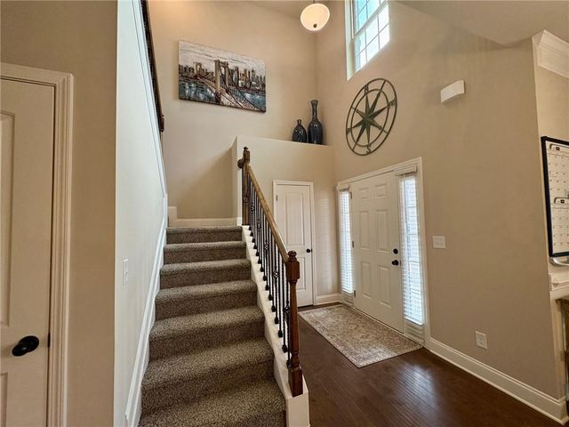 966 Lakeview Oaks Court, Grayson, GA 30017