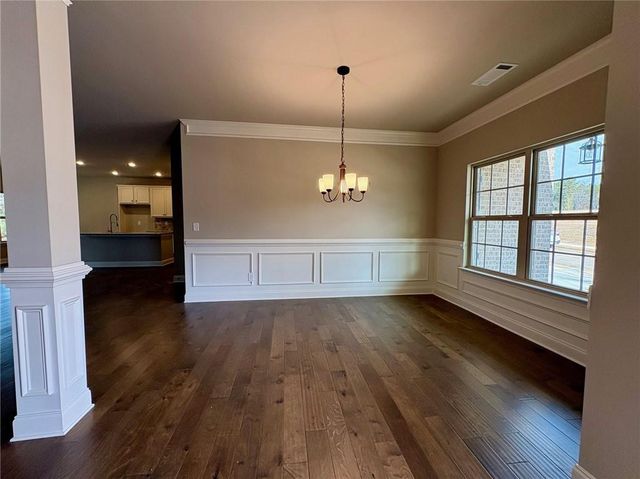 966 Lakeview Oaks Court, Grayson, GA 30017