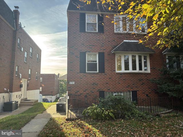 9785 HILSPACH ST, Philadelphia, PA 19115