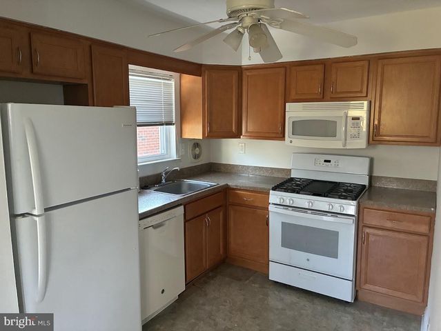 9785 HILSPACH ST, Philadelphia, PA 19115