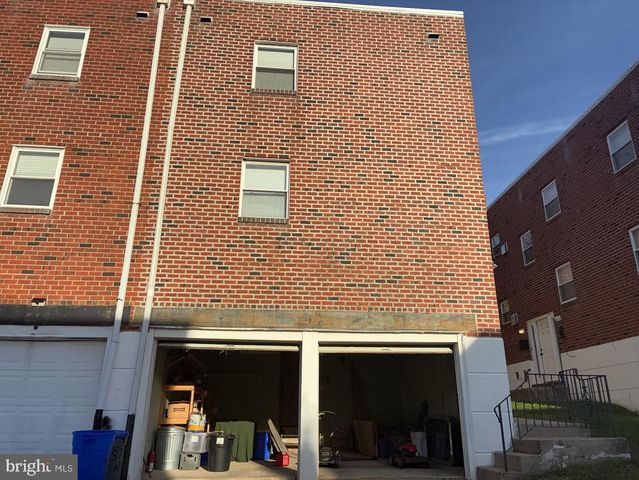 9785 HILSPACH ST, Philadelphia, PA 19115